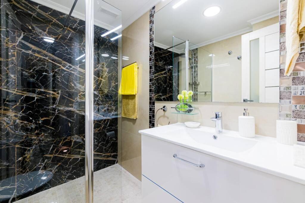 La Perla De Torrevieja Apartment ภายนอก รูปภาพ