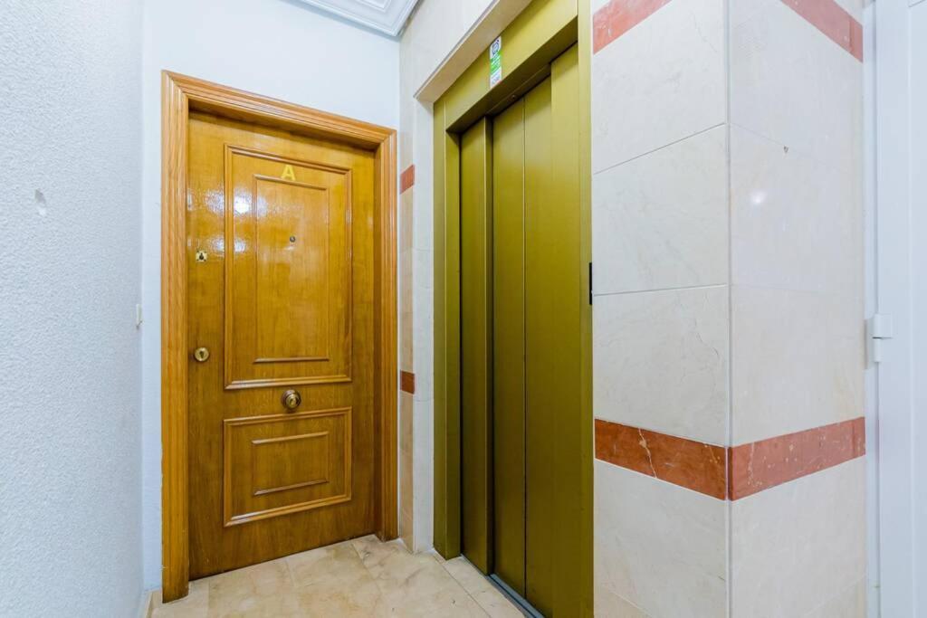 La Perla De Torrevieja Apartment ภายนอก รูปภาพ