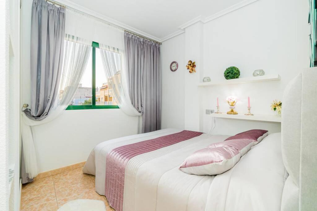 La Perla De Torrevieja Apartment ภายนอก รูปภาพ